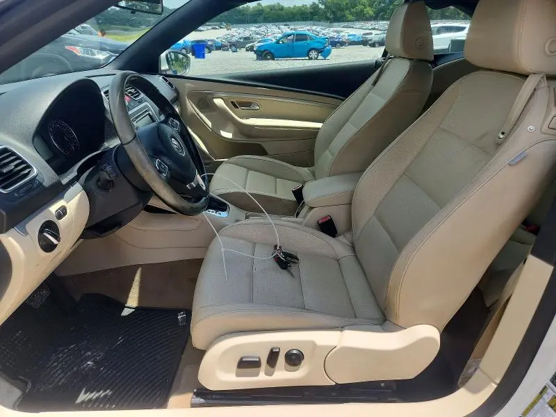 2013 VOLKSWAGEN EOS KOMFORT  