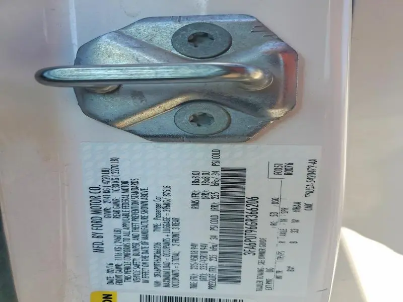 2016 FORD FUSION SE  