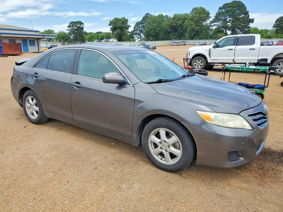 2010 TOYOTA CAMRY LE  