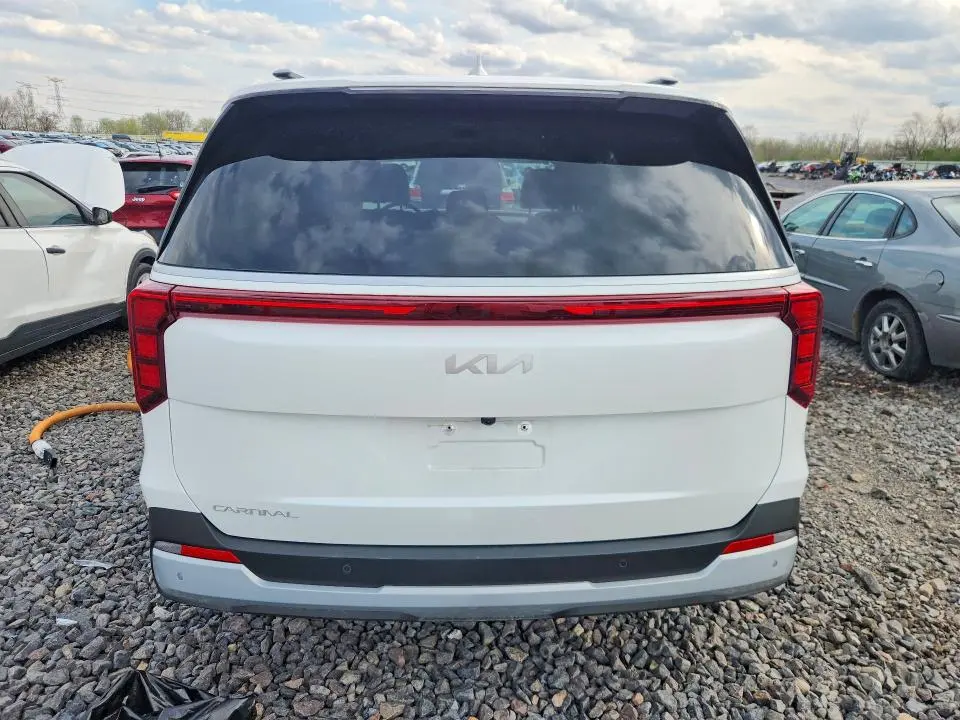2026 KIA CARNIVAL EX  