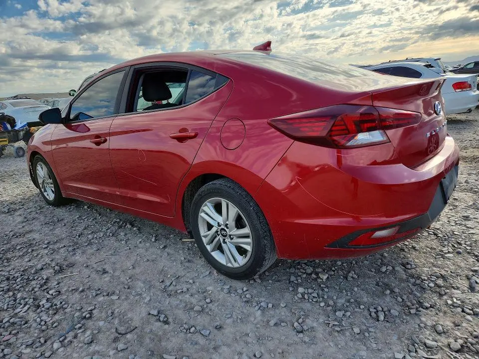 2020 HYUNDAI ELANTRA SEL  