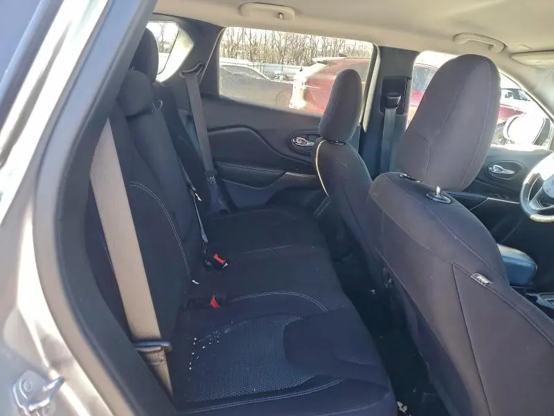 2021 JEEP CHEROKEE LATITUDE  