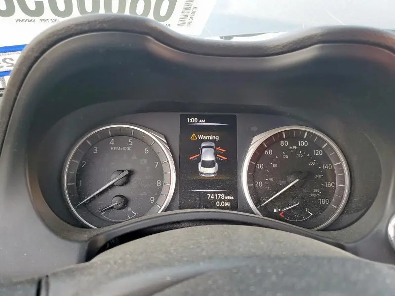 2018 INFINITI Q50 LUXE  