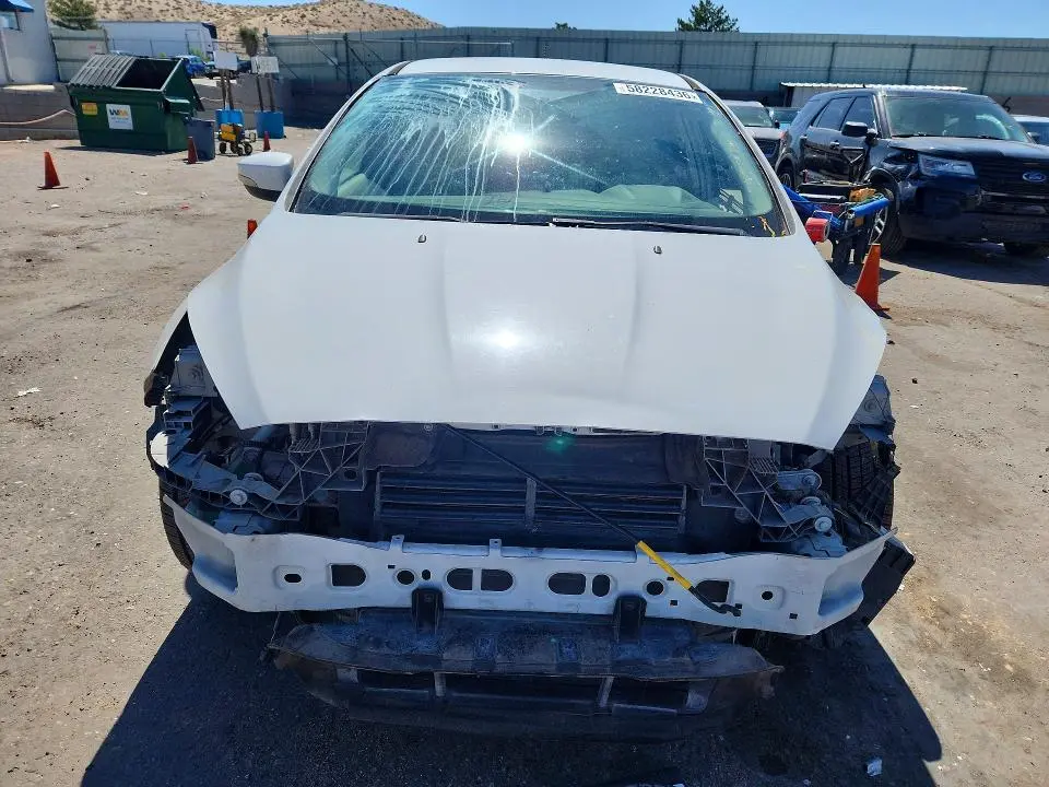 2015 FORD FOCUS SE  