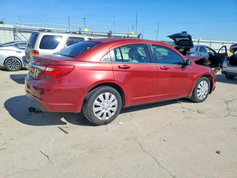 2013 CHRYSLER 200 LX  