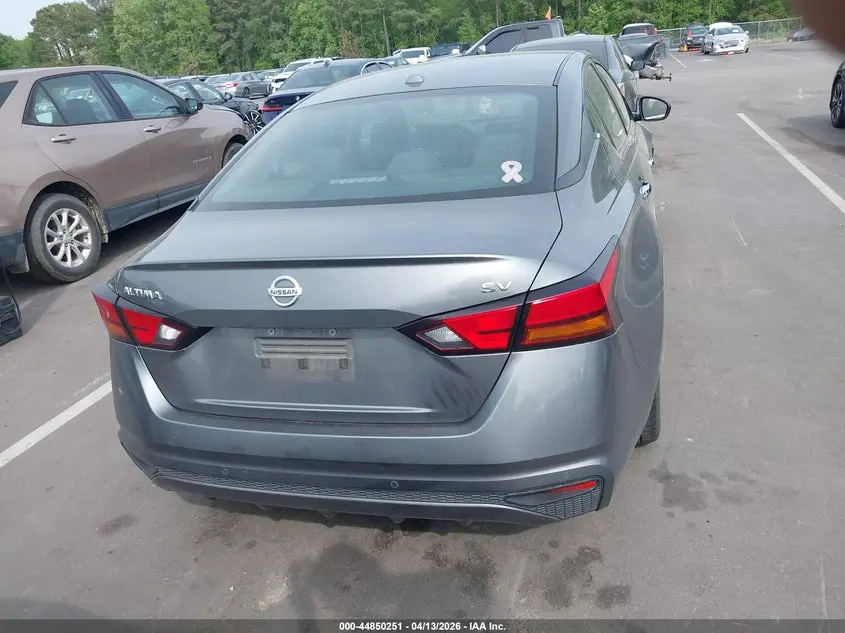 2022 NISSAN ALTIMA SV FWD
