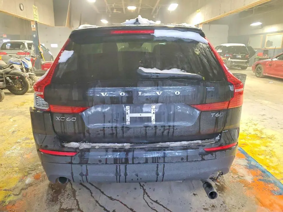 2019 VOLVO XC60 T6 MOMENTUM  