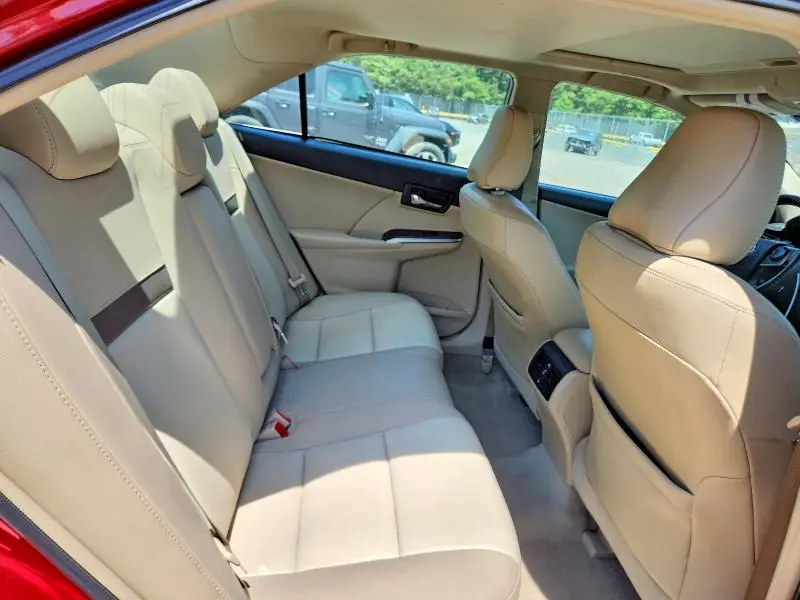 2012 TOYOTA CAMRY XLE  