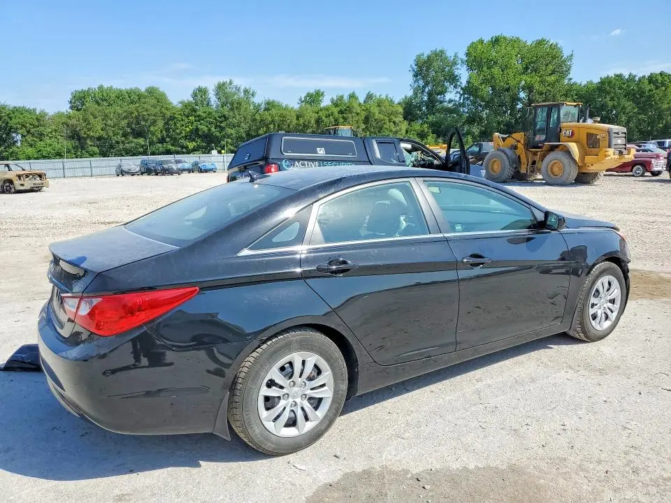 2011 HYUNDAI SONATA GLS  