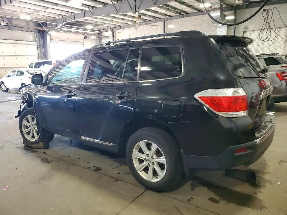 2013 TOYOTA HIGHLANDER PLUS  