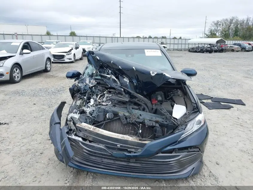 2018 TOYOTA CAMRY XLE