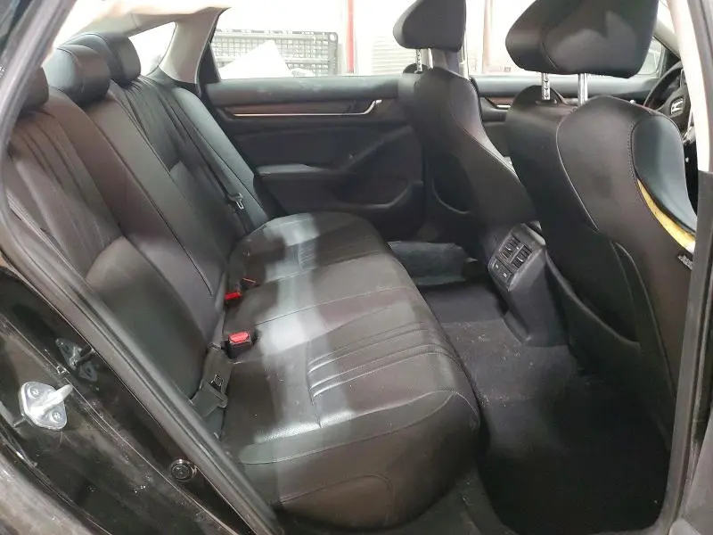 2022 HONDA ACCORD TOURING  