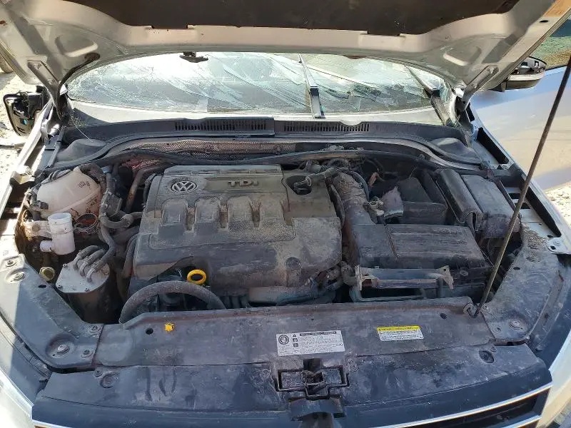 2015 VOLKSWAGEN JETTA TDI  