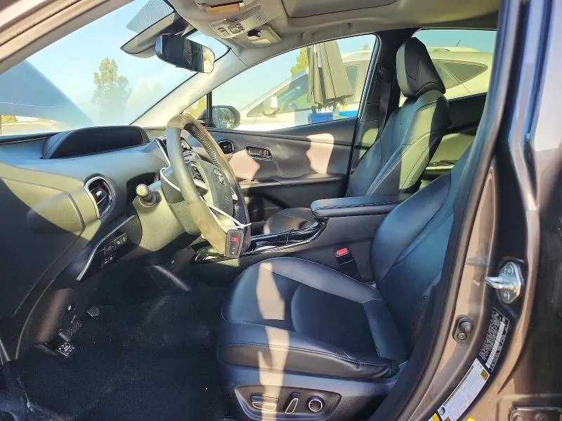 2016 TOYOTA PRIUS FOUR  