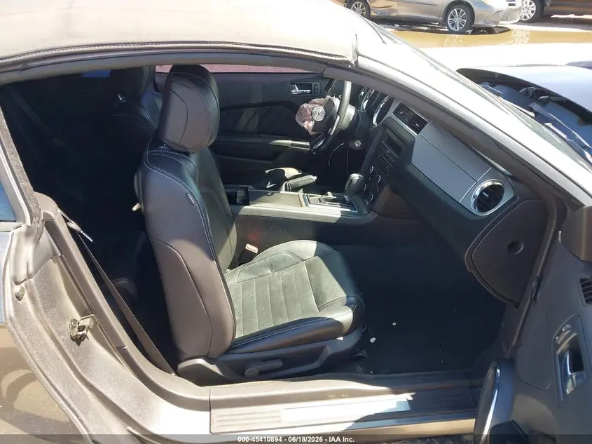 2014 FORD MUSTANG V6/V6 PREMIUM