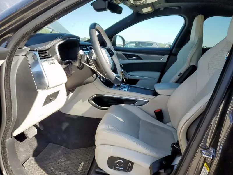 2024 JAGUAR F-PACE R-DYNAMIC S  