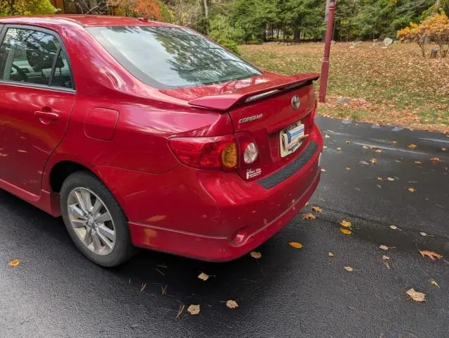2010 TOYOTA COROLLA BASE  