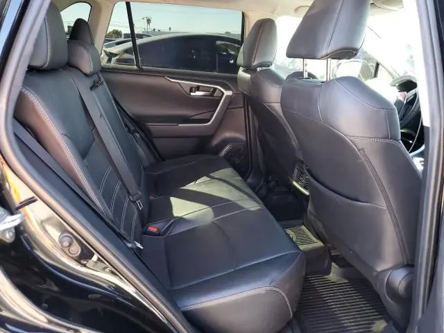 2020 TOYOTA RAV4 LIMITED  