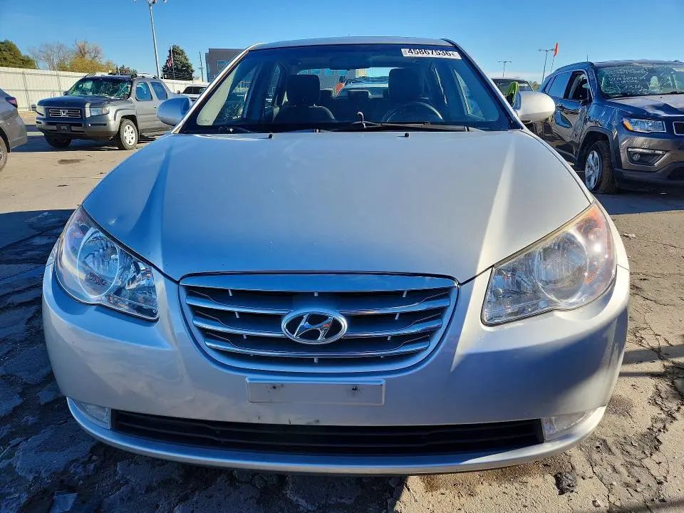 2010 HYUNDAI ELANTRA SE  