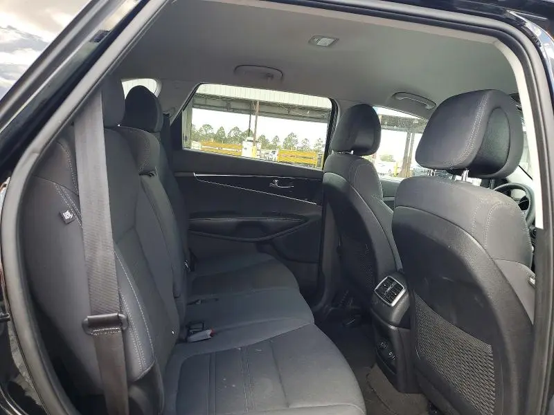 2016 KIA SORENTO LX V6  