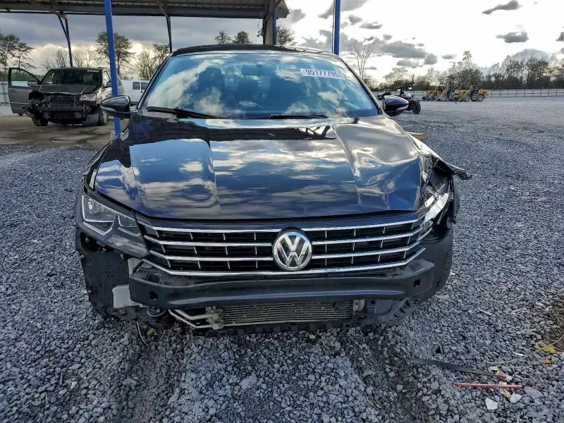 2019 VOLKSWAGEN PASSAT WOLFSBURG  