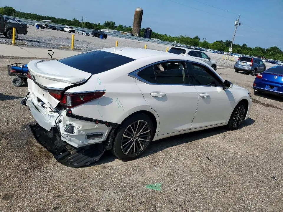 2025 LEXUS ES 300H BASE  