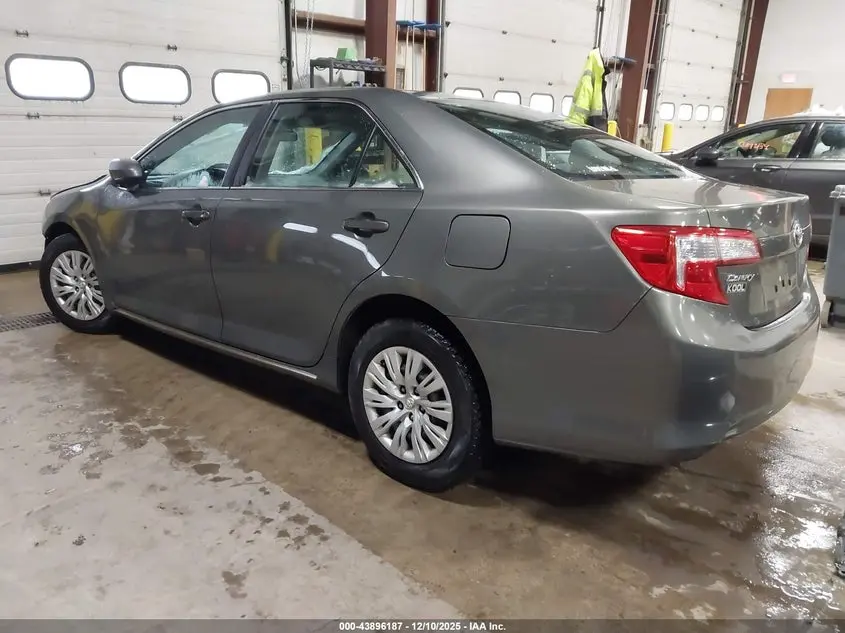 2012 TOYOTA CAMRY LE
