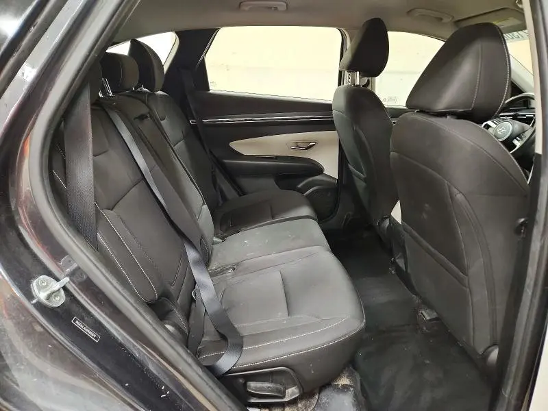 2022 HYUNDAI TUCSON SE  