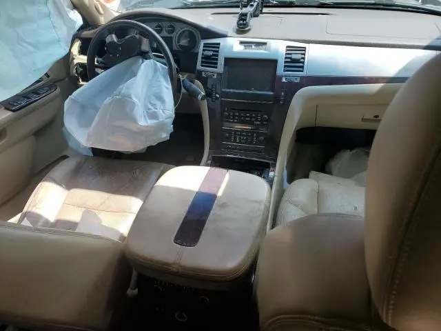 2011 CADILLAC ESCALADE LUXURY  
