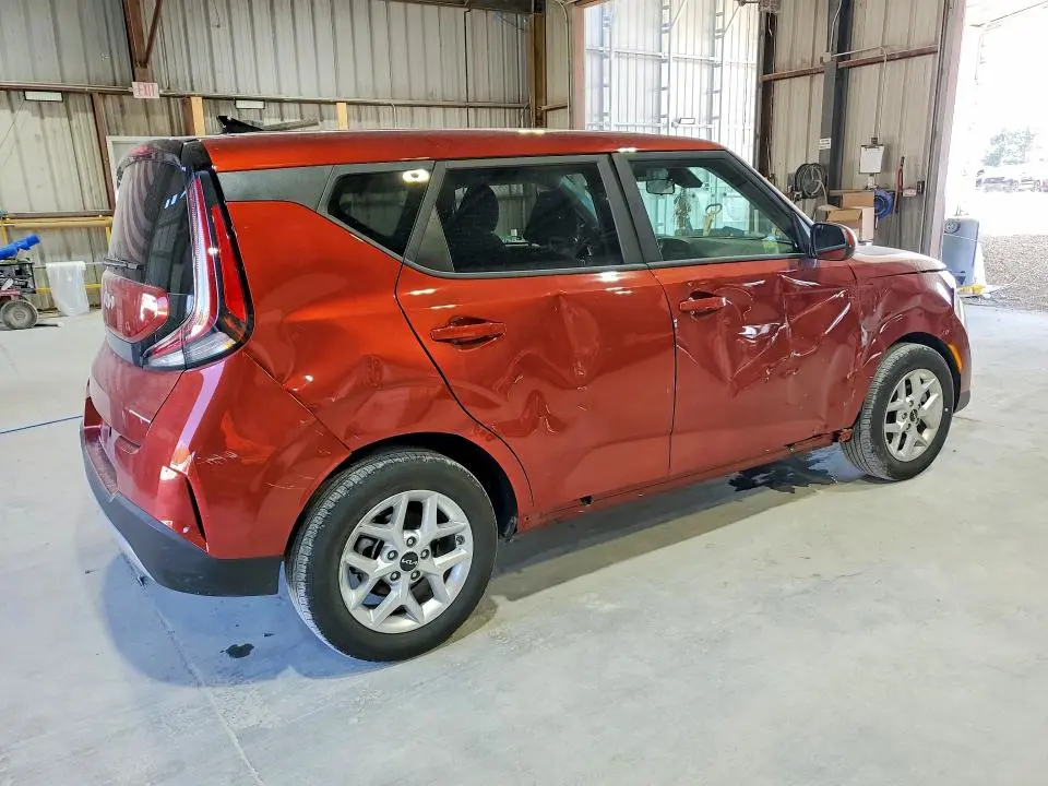 2025 KIA SOUL LX  