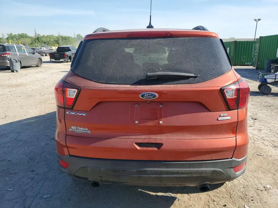 2019 FORD ESCAPE SE  