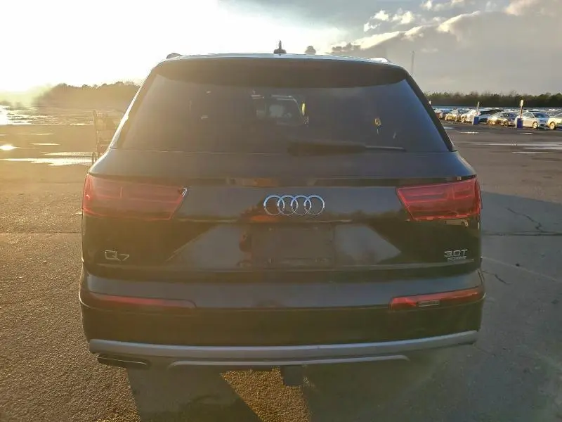 2017 AUDI Q7 PRESTIGE  