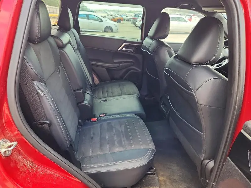 2023 MITSUBISHI OUTLANDER SE  