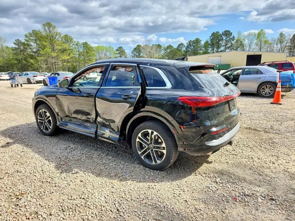 2025 AUDI Q5 PREMIUM  