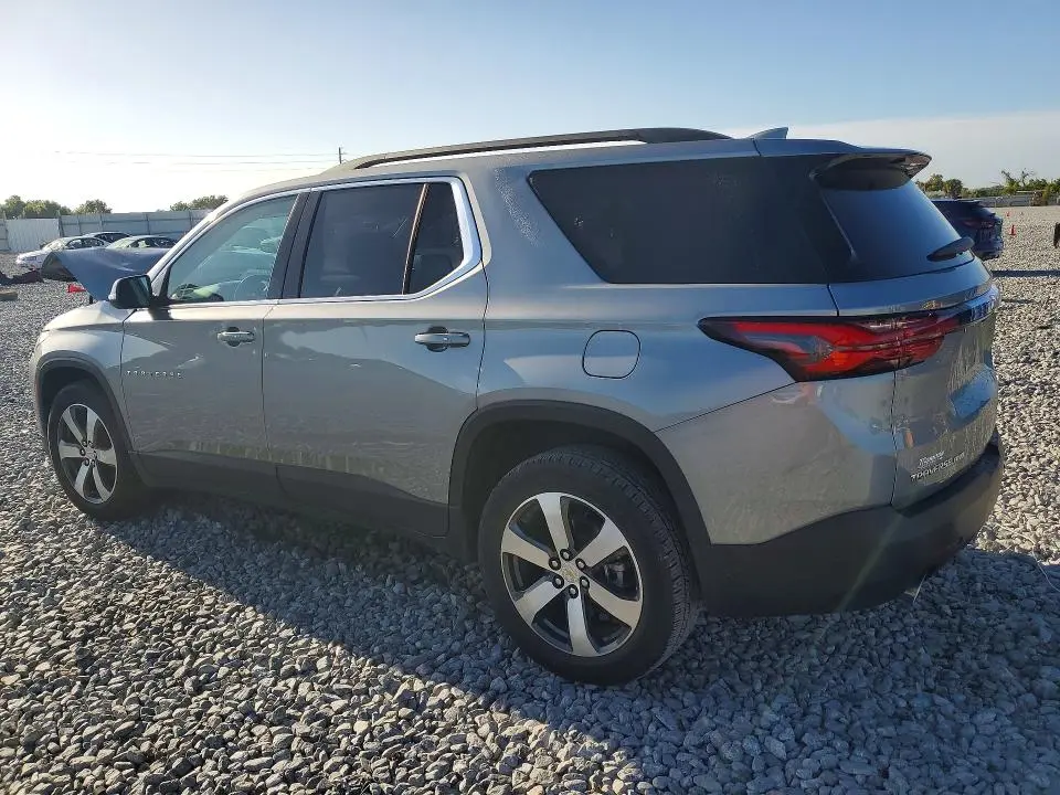 2023 CHEVROLET TRAVERSE LT  