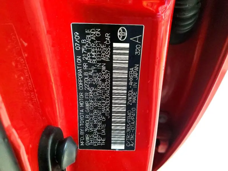 2010 TOYOTA PRIUS III  