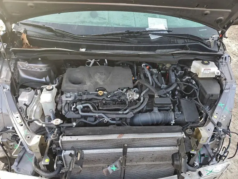 2022 TOYOTA SIENNA LE  