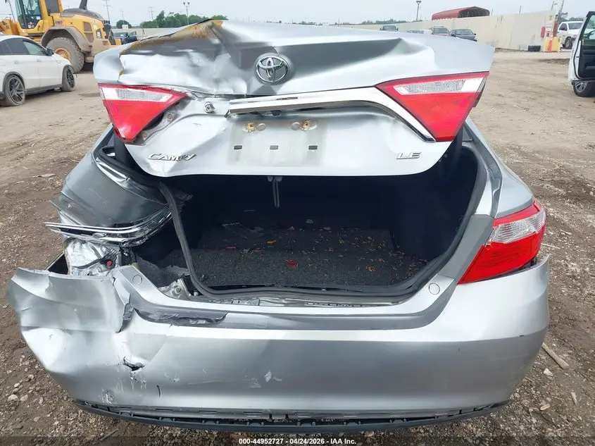 2015 TOYOTA CAMRY LE
