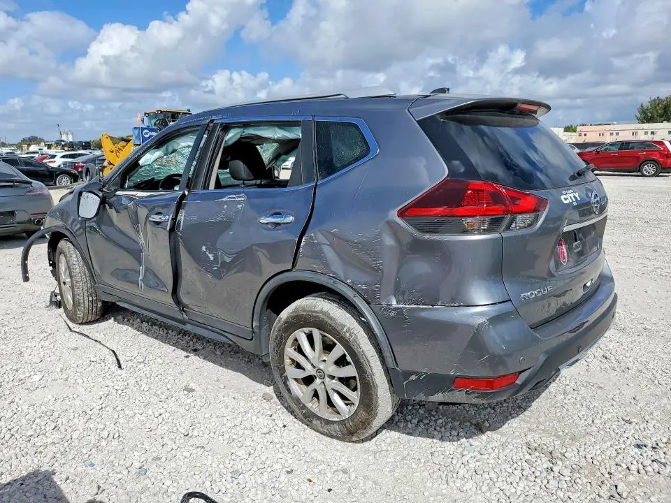 2020 NISSAN ROGUE SV  