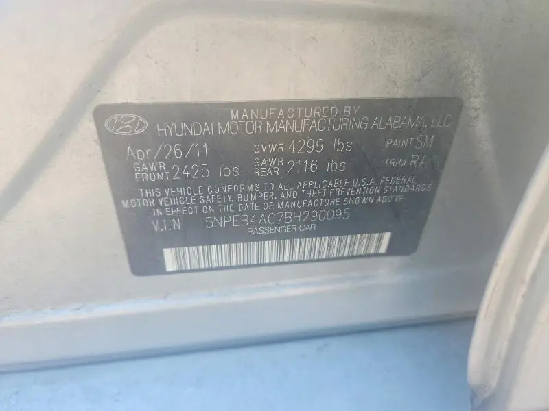 2011 HYUNDAI SONATA GLS  