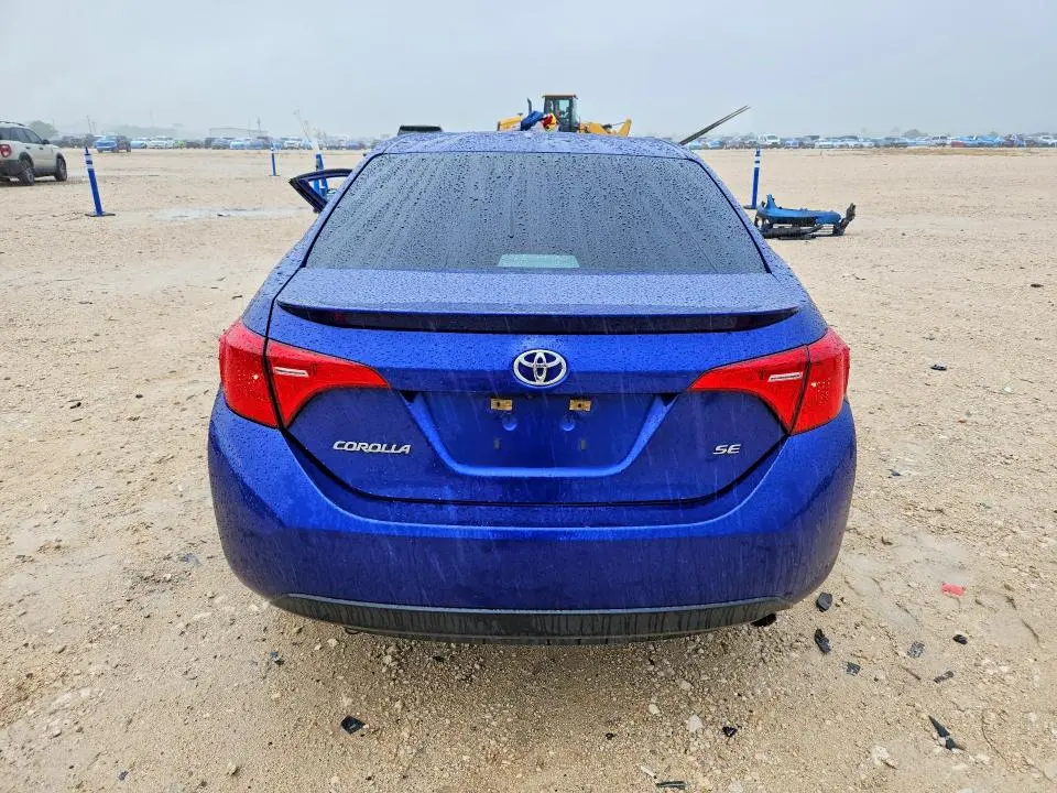 2019 TOYOTA COROLLA SE  