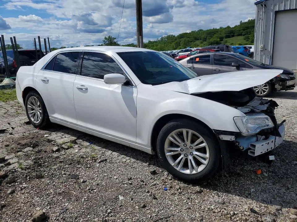 2018 CHRYSLER 300 TOURING  