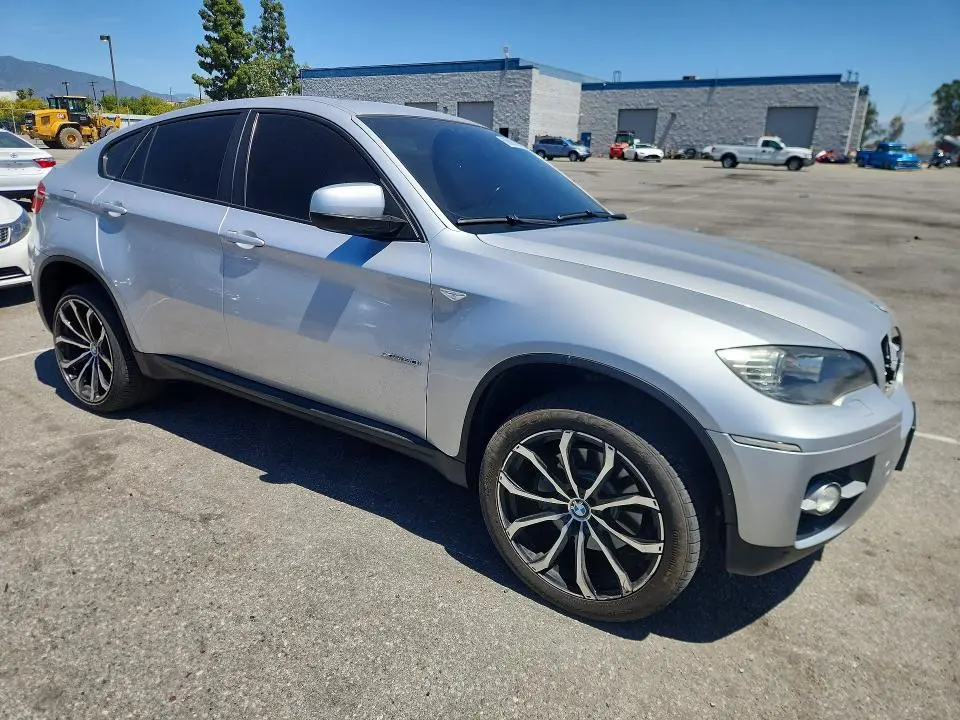 2012 BMW X6 XDRIVE50I  