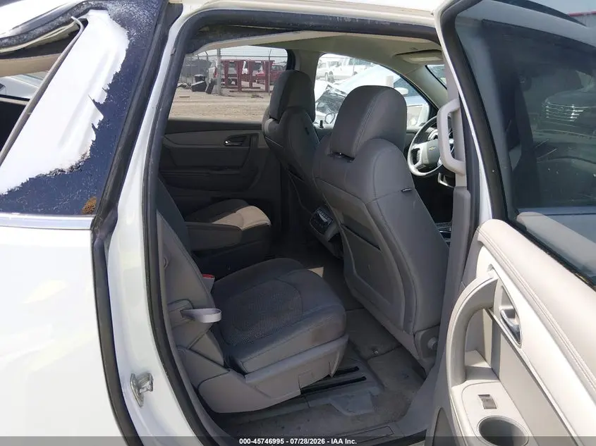 2017 CHEVROLET TRAVERSE LT