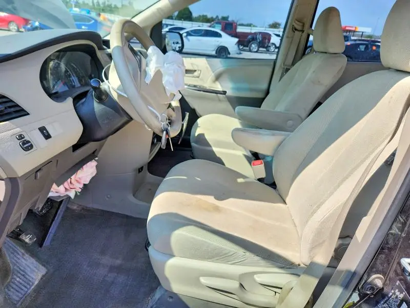 2012 TOYOTA SIENNA BASE 7-PASSENGER  