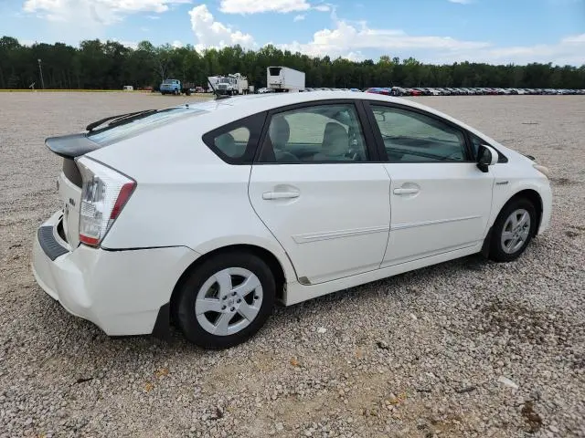 2011 TOYOTA PRIUS TWO  