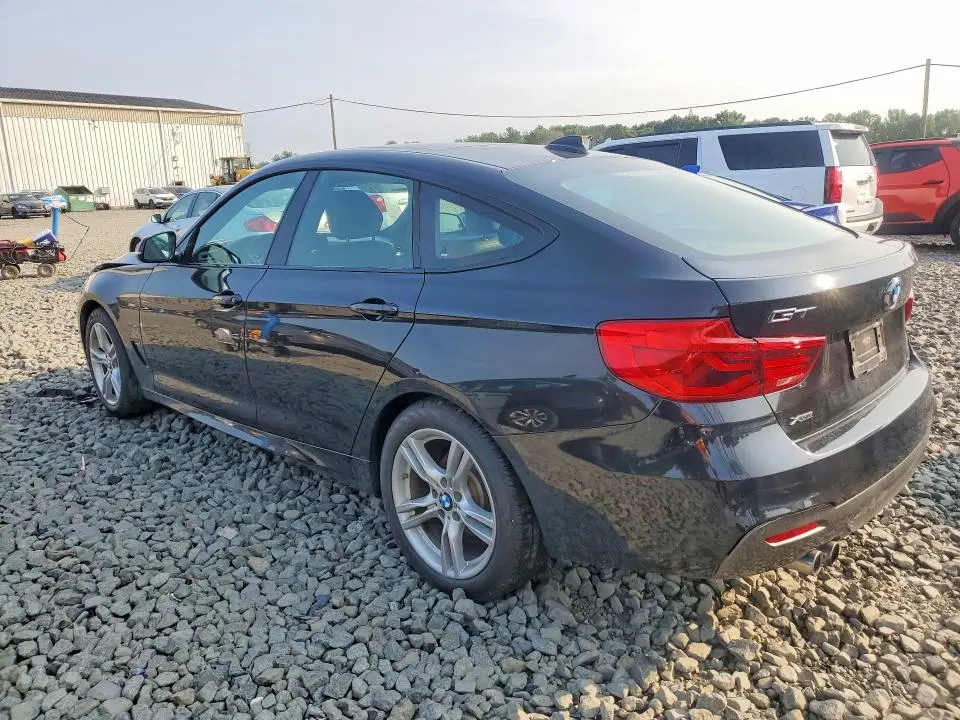 2017 BMW 330 XIGT  