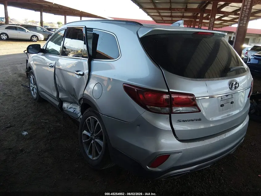 2018 HYUNDAI SANTA FE SE