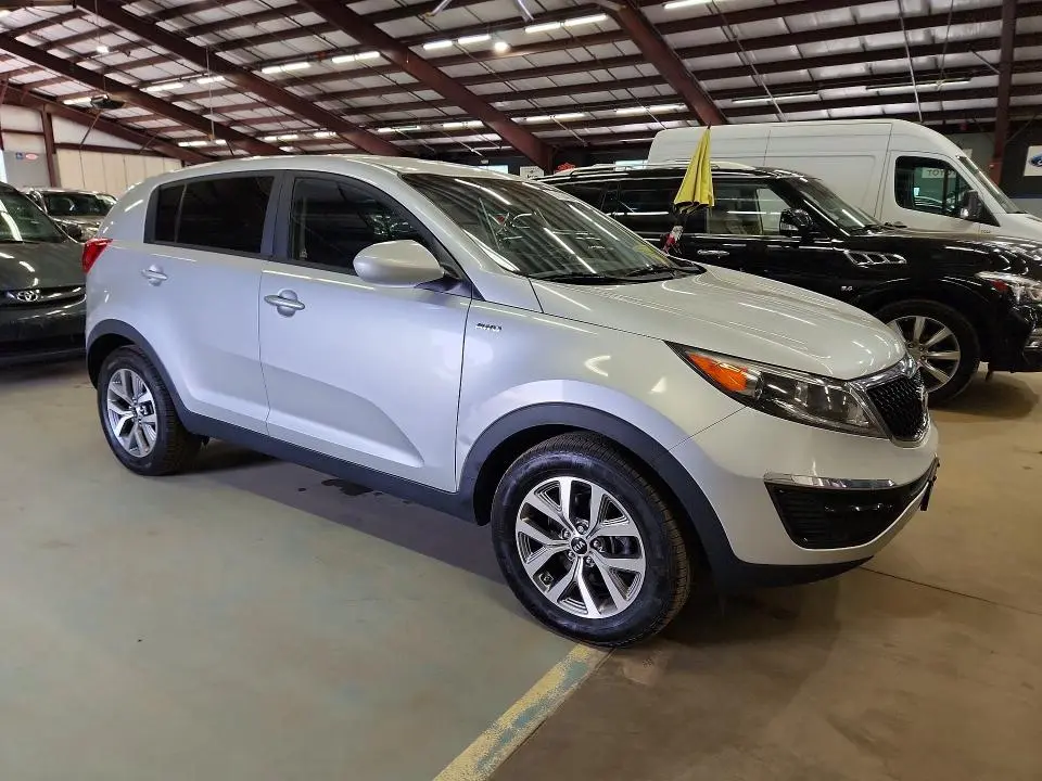 2016 KIA SPORTAGE LX  