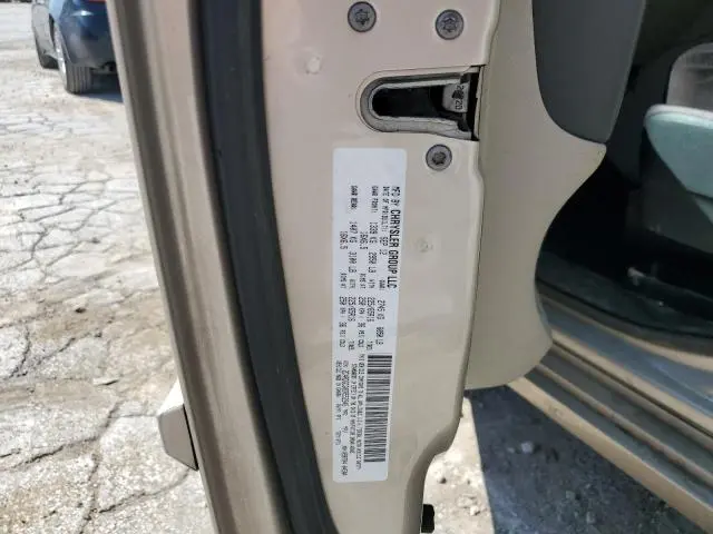 2013 DODGE GRAND CARAVAN SXT  